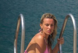 NININI BISERI Obrazovanje