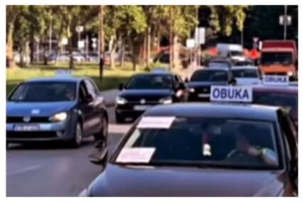 Protest auto-škola paralizovao saobraćaj u Tuzli (VIDEO)