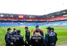 Drama pred Svjetsko prvenstvo: Policija čuva stadion