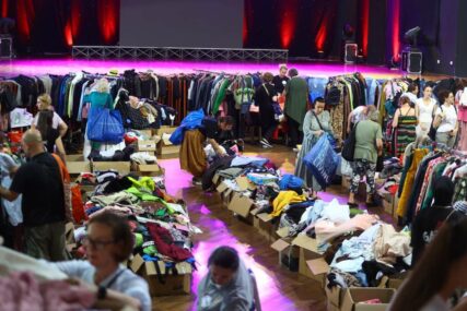 Pomozi.ba organizirao prvi humanitarni 'Share & Care' bazar u Sarajevu