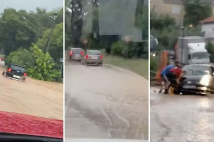 Potop u Dalmaciji! Ulice pod vodom, auto upao u šaht (VIDEO)
