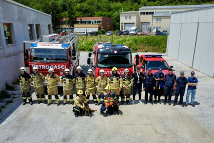 Potražni psi prvi put uključeni u vatrogasne vježbe u BiH