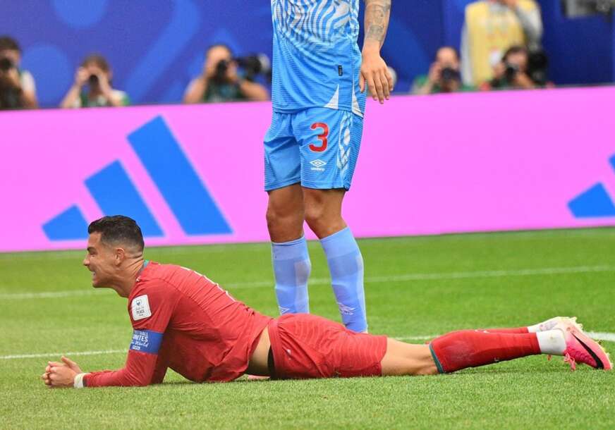 FOTO: EPA/SAM WASSON