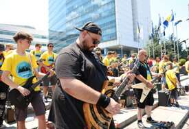 Trg BiH u znaku mladosti i muzike, stotine mladih nastupaju na Sarajevo Rocks 2026