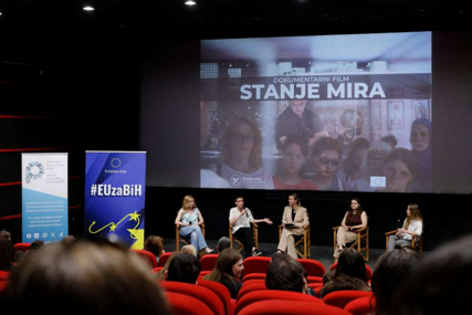 Premijerom u Sarajevu dokumentarca 'Stanje mira' završeno prikazivanje ovog filma širom BiH