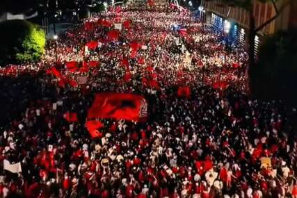 TIRANA NA NOGAMA Stotine hiljada Albanaca na ulicama, dijaspora masovno stigla na proteste!