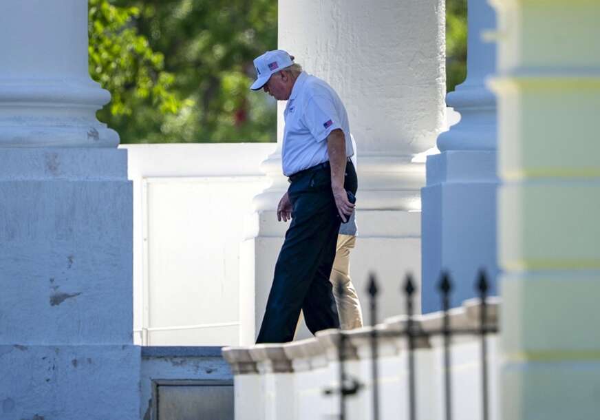 FOTO: EPA/BONNIE CASH / POOL