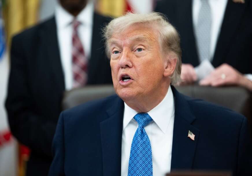 FOTO: EPA/AARON SCHWARTZ / POOL
