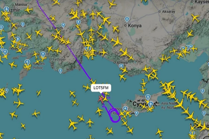 Šta se dešava na letu Varšava - Tel Aviv? Avion aktivirao "signal za otmicu", let preusmjeren kod Kipra