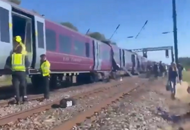 Sudar vozova kod Londona, više povrijeđenih (VIDEO)