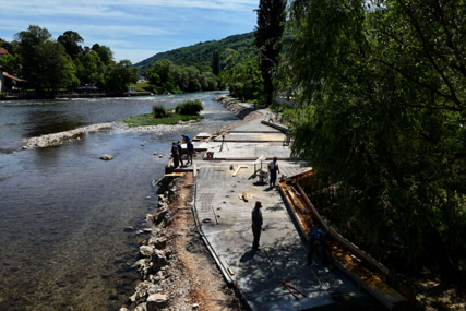 "BETON, BETON, SAMO BETON" Pogledajte kako se prirodna obala pretvara u sivu zonu