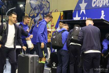 SRETNO, ZMAJEVI! Reprezentacija BiH poletjela sa Sarajevskog aerodroma prema Americi