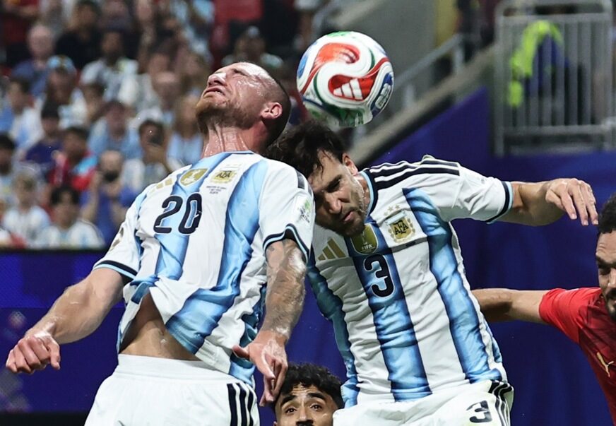 FOTO: EPA/RONALD WITTEK