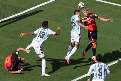 LIVE ŠPANIJA - ARGENTINA 0:0 Još 30 minuta borbe za svjetsku krunu: Španija s igračem više juri pogodak protiv Argentine