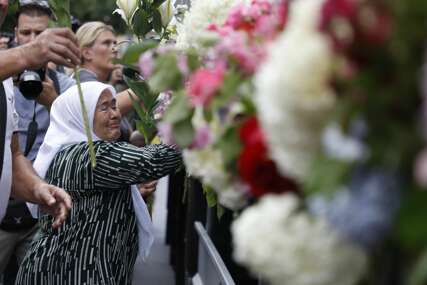 Iz Sarajeva ispraćena kolona s posmrtnim ostacima žrtava genocida u Srebrenici