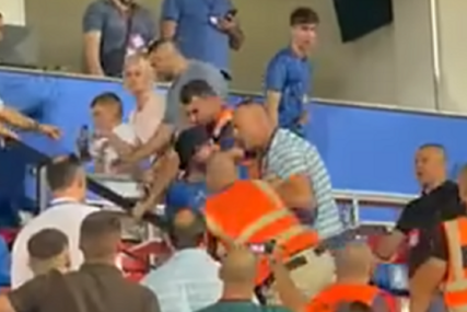 (VIDEO) Navijači Borca i Levskog sukobili se na tribinama Gradskog stadiona