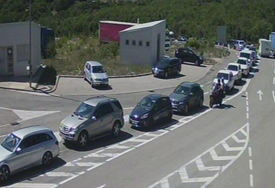 Duge kolone vozila na graničnim prijelazima BiH