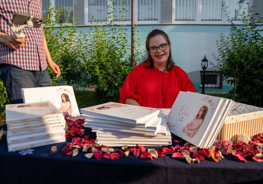 FOTO: USTUPLJENA FOTOGRAFIJA