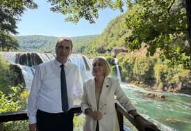 Ministrica Pozder u USK: 700.000 KM za Nacionalni park Una i 130.000 KM za nova zaštićena područja u Sanskom Mostu i Velikoj Kladuši