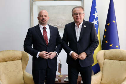 Premijer Nikšić s otpravnikom poslova Ambasade SAD-a u BiH: Prioriteti nastavak realizacije strateških energetskih projekata