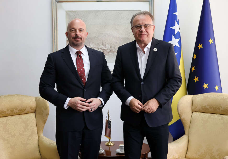 FOTO: 
URED VLADE FBIH