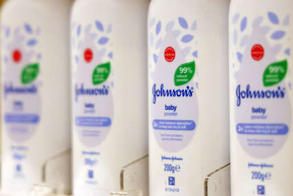 Johnson & Johnson pristao na nagodbu od 5,5 milijardi dolara zbog tužbi koje povezuju proizvode s rakom jajnika
