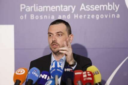 Magazinović: Delegati iz SNSD-a pokazali koliko im je stalo do životnog standarda građana