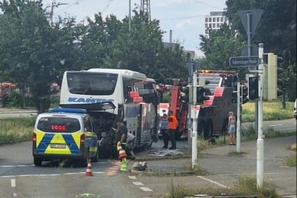 Nesreća u Njemačkoj: Sudarili se autobus iz BiH i tramvaj