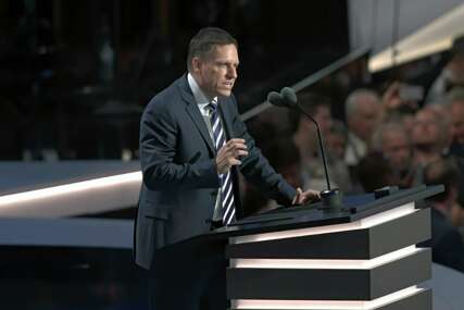 Peter Thiel: Papa Lav je kineski komunistički agent