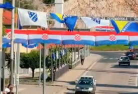 Grad Stolac pozvao udruženja i pojedince da uklone navijačke zastave