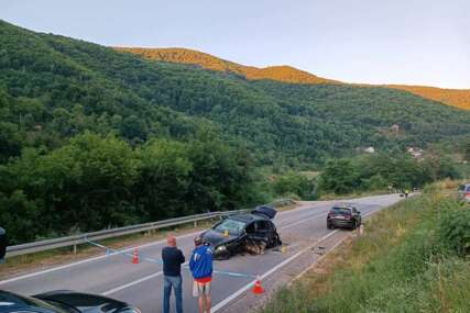 Saobraćajna nesreća u Perjanima kod Goražda, jedna osoba povrijeđena