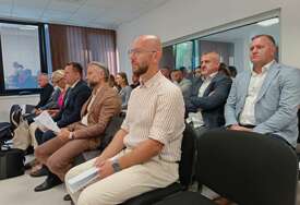 Sindikat i povjerioci iz FBiH za vanrednu upravu, povjerioci iz RS-a za stečaj Nove Željezare Zenica
