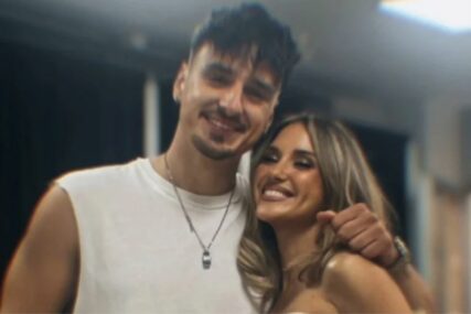 Adi Šoše pozirao s djevojkom Nevenom koja ga je bodrila iz prvog reda