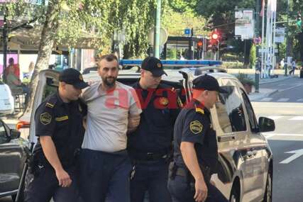 Osumnjičeni za ubistvo majke i brata doveden u Tužilaštvo: Komšije otkrile detalje o porodici