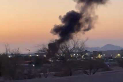 Avion se srušio kod aerodroma u Arizoni, jedna osoba poginula (VIDEO)