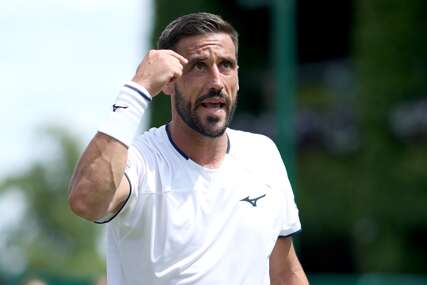 Džumhur žestoko kažnjen zbog nesportskog ponašanja na Wimbledonu