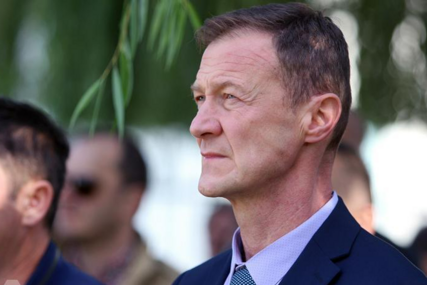 GUBITNIK DANA Donko Jović