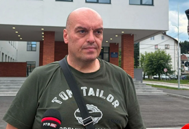 Otac mladića povrijeđenog u raciji na Palama: Izbijeni su mu zubi, direktor policije kaže da se to nije smjelo desiti