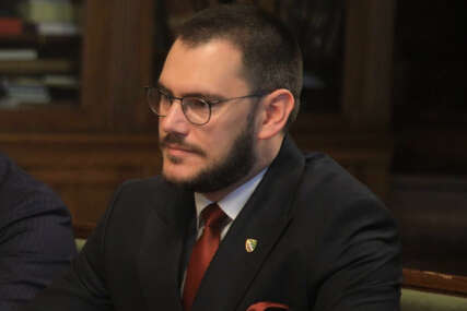 Numanović: Memić je novcem iz budžeta platio dernek nad kostima naših šehida – Ovo je izdaja koja se ne zaboravlja