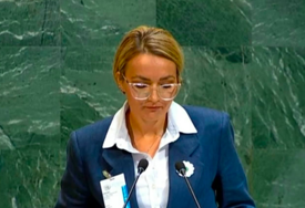POTRESNO OBRAĆANJE EMINE SINANOVIĆ U UN-u: "Ja sam kćerka čovjeka čiji je život oduzet izdajom svijeta..."