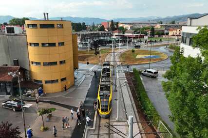 (FOTO, VIDEO) Tramvaji počeli saobraćati do Ilidže