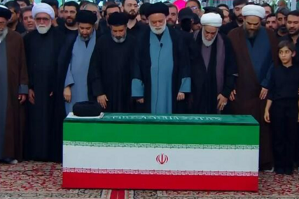 Ali Hamenei sahranjen u svom rodnom mjestu nakon višednevne oproštajne ceremonije