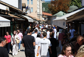 Rasprava na mrežama: Kako se dijaspora ponaša u Bosni i Hercegovini?