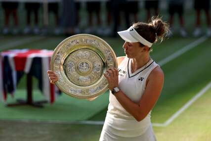 Linda Noskova osvojila Wimbledon