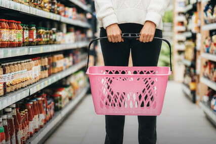 Tražite ljubav? U ovoj zemlji dovoljno je uzeti ružičastu korpu u supermarketu