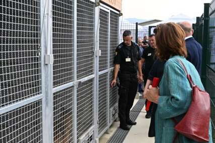 Misija OESS-a jedinici GP BiH Sarajevskog aerodroma uručila infrastrukturu za smještaj K-9 timova