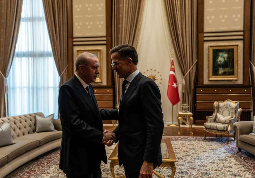 FOTO: NATO