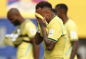 Neymar u suzama završio reprezentativnu karijeru nakon šoka na Mundijalu