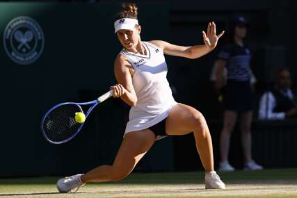 Noskova bolja u češkom finalu i osvojila Wimbledon