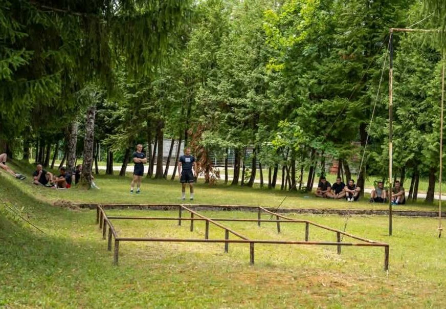 FOTO: POLICIJSKI SLUŽBENICI MUP-A USK /FENA